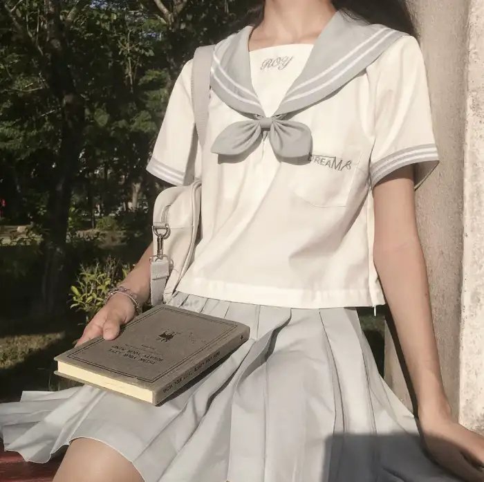 小镇大谎